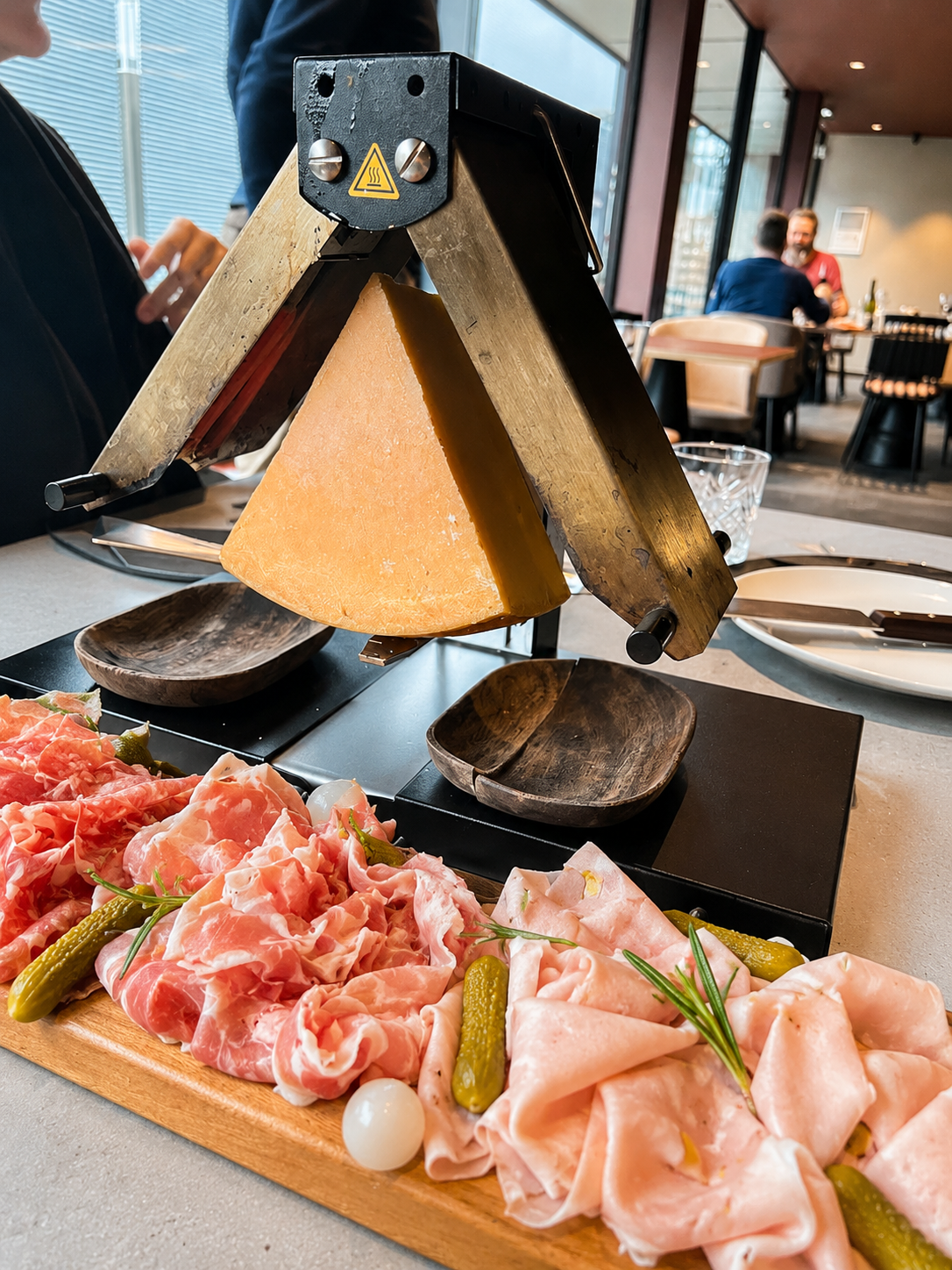 Raclette et charcuterie